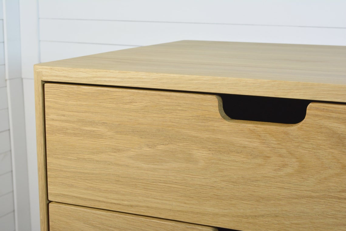 Chest of drawers in Oak Solid Wood