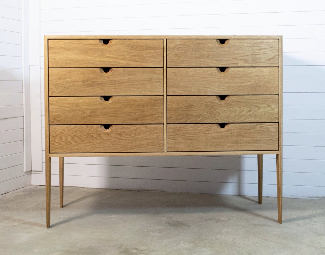 Chest of drawers in Oak or Walnut Solid Wood