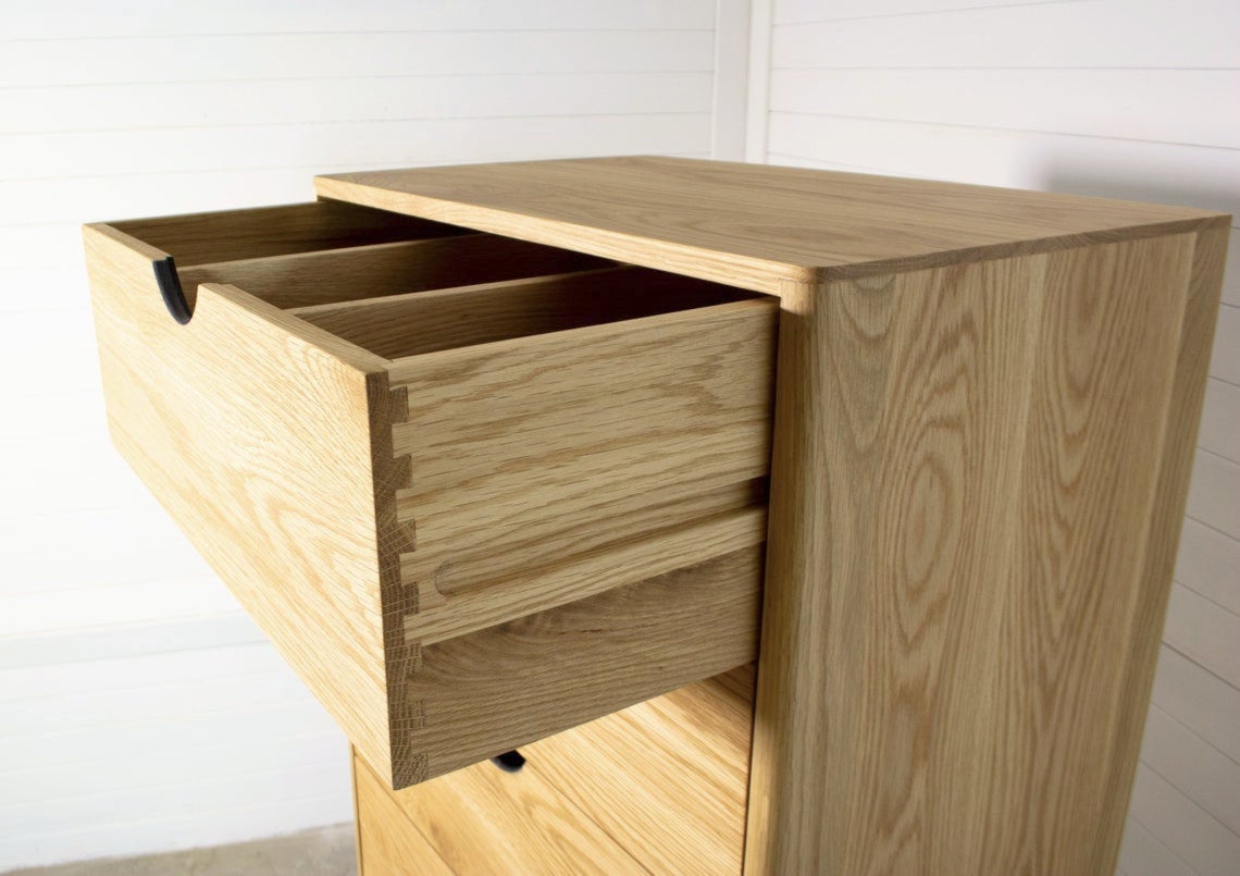 Elsa´s Tall Dresser in solid Oak Wood