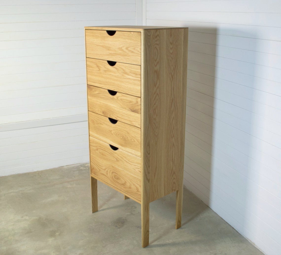 Elsa´s Tall Dresser in solid Oak Wood